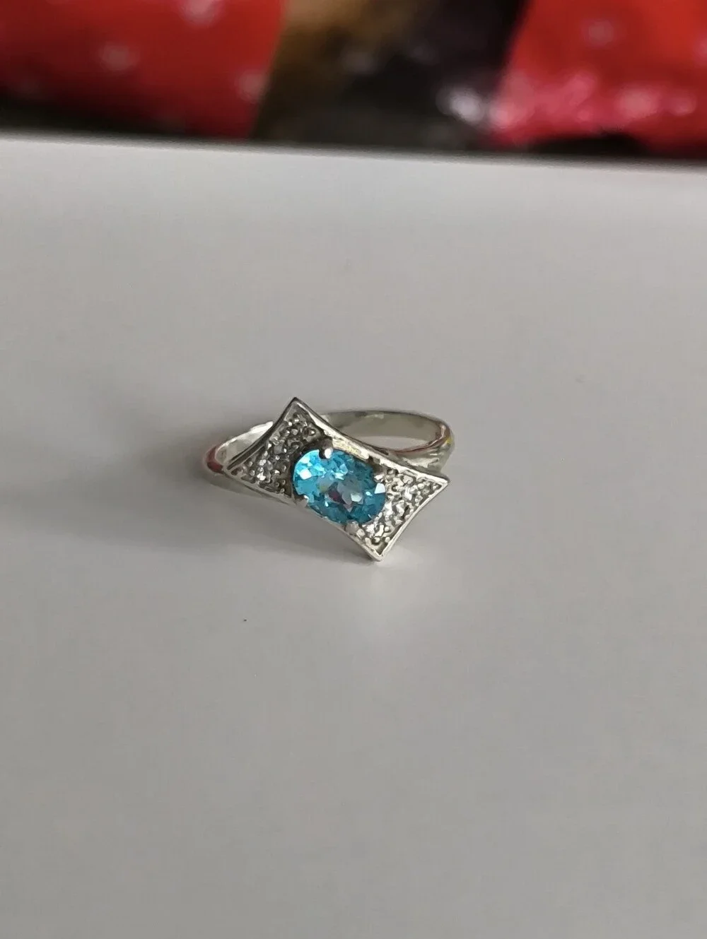 GemsBerry neon blue